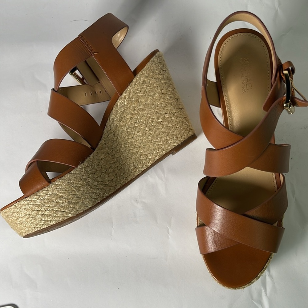 NIB Michael Kors Wedges - Picture 2 of 4